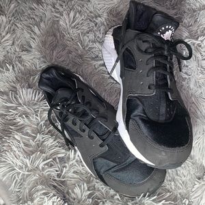 Nike Air Huarache Ultra